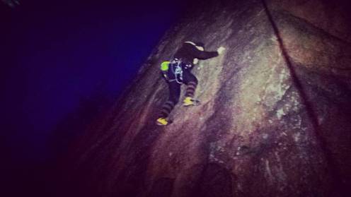 Syksyn pimeydessä tyyli ennen kaikkea!! :D